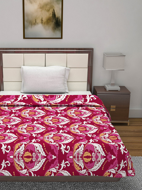 

Divine Casa Pink & White Abstract AC Room 110 GSM Single Bed Dohar
