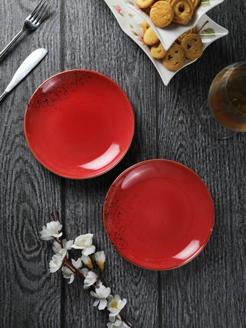 

Devnow Red Set Of 2 Solid Ceramic Plates