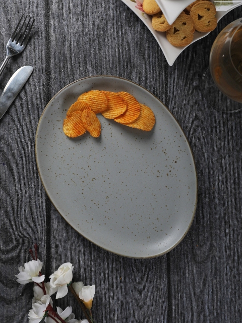 

Devnow Grey Printed Ceramic Plate