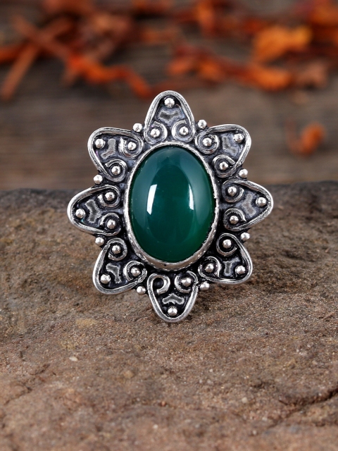 Silvermerc Designs Women Silver-Plated & Green Oxidised Onyx Studded Finger Ring