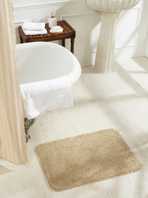 

OBSESSIONS Beige Solid Polyester Microfiber Bathmat