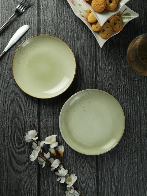 

Devnow Olive Green Set Of 2 Solid Ceramic Plates