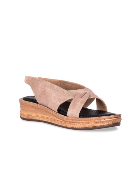 

Kraft Cellar Women Peach-Coloured & Brown Solid Heels
