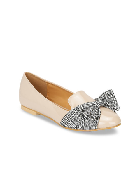 

Truffle Collection Women Beige Loafers