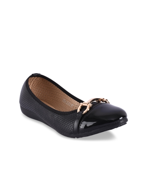 

BuckleUp Women Black Solid Ballerinas