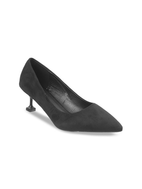 

Metro Women Black Solid Pumps