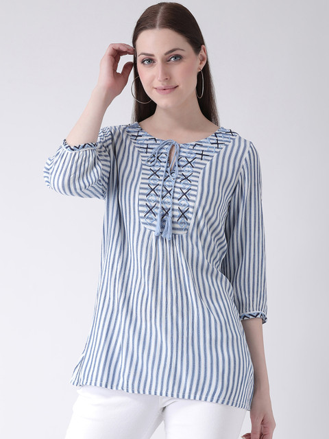 

Latin Quarters Women White & Blue Striped Top
