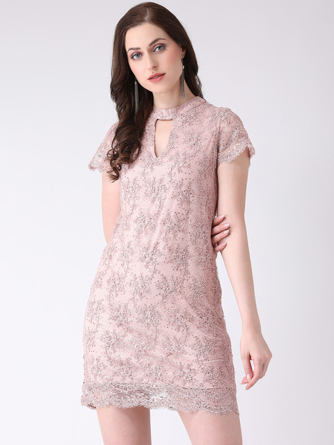 

Latin Quarters Women Pink Sheath Dress