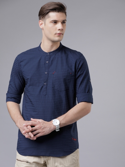 Men Navy Blue Slim Fit Solid Casual Shirt