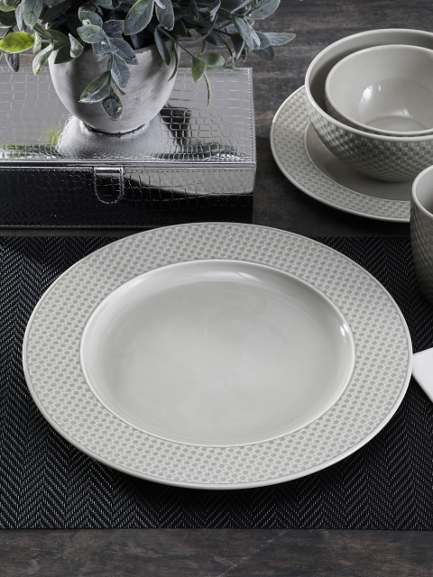 Pure Home and Living Grey Set of 4 Textured Ceramic Plates Set