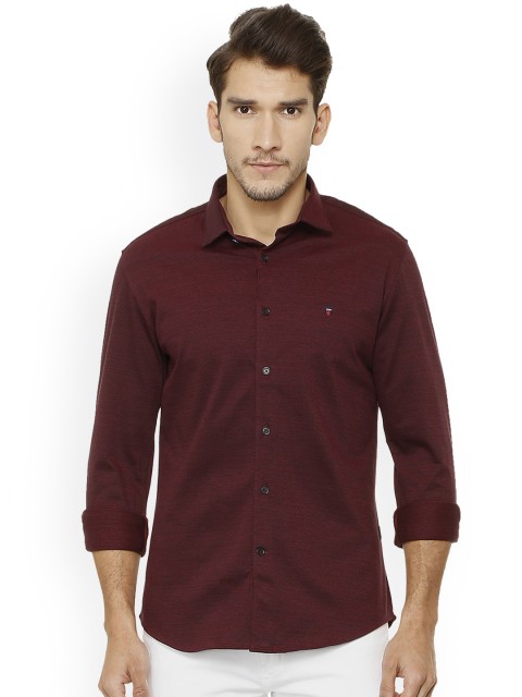 

Louis Philippe Men Maroon Slim Fit Solid Casual Shirt