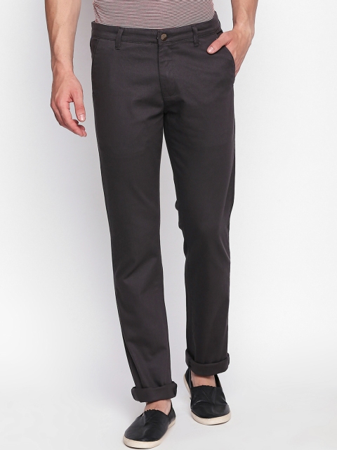 

beevee Men Grey Regular Fit Solid Chinos