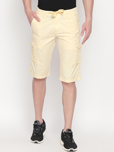 

beevee Men Yellow Solid Regular Fit Cargo Shorts