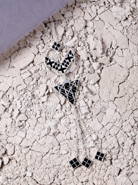 

Voylla Silver-Plated & Black Chain with Pendant