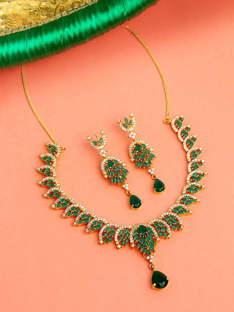 

Voylla Women Gold-Plated & Green Stone-Studded Handcrafted Jewellery Set