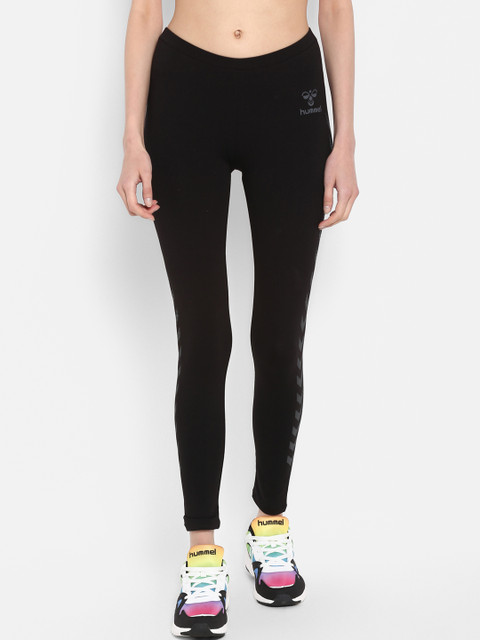 

hummel Women Black Solid Tights