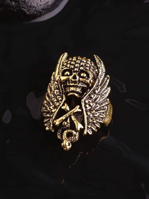 

Darre by Voylla Men Gold-Toned Brooch