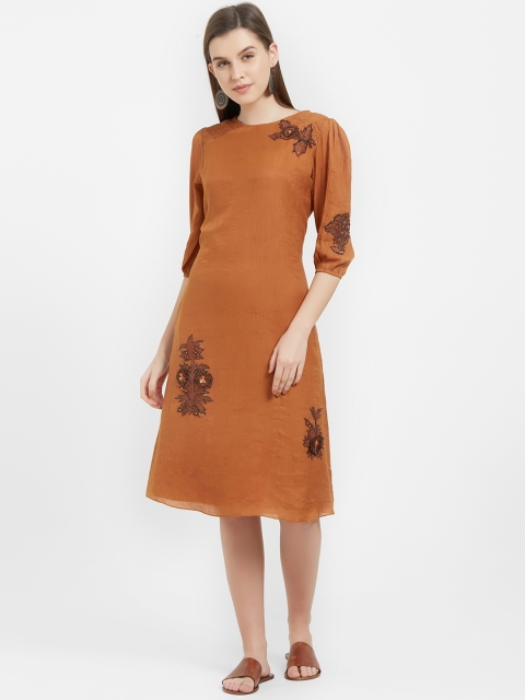 

Soie Women Brown Printed A-Line Dress