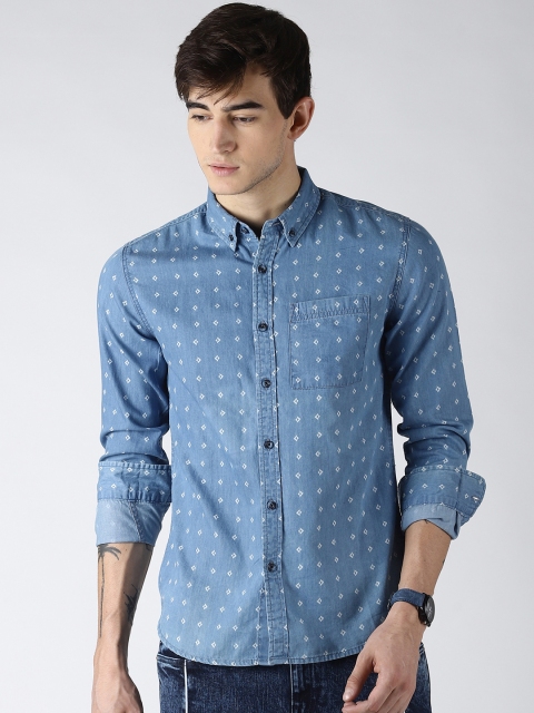 

Blue Saint Men Blue Slim Fit Printed Casual Shirt