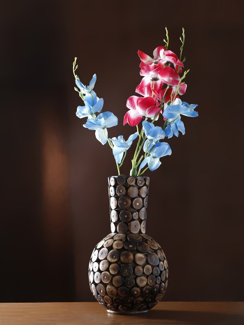 

Dennmark Brown Textured Wooden Handpainted Flower Vase