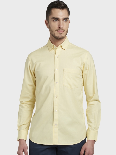 

ColorPlus Men Yellow Slim Fit Solid Casual Shirt