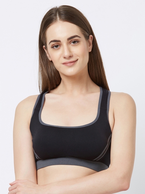 

FashionRack Black Non-Wired Lightly Padded Sports Bra 13601Black