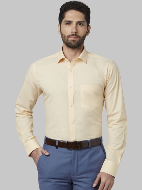 

Park Avenue Men Yellow Slim Fit Solid Formal Shirt