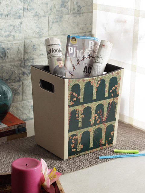

India Circus by Krsnaa Mehta Cream-Coloured & Green Leather Storage Bin