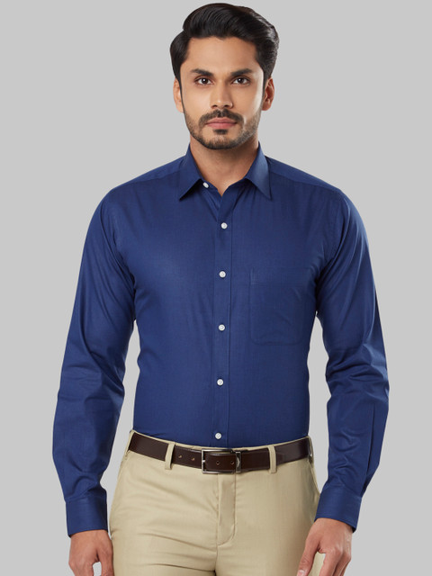 

Raymond Men Blue Slim Fit Solid Formal Shirt