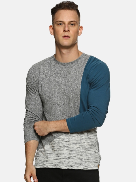 

Campus Sutra Men Grey & Blue Colourblocked Round Neck T-shirt