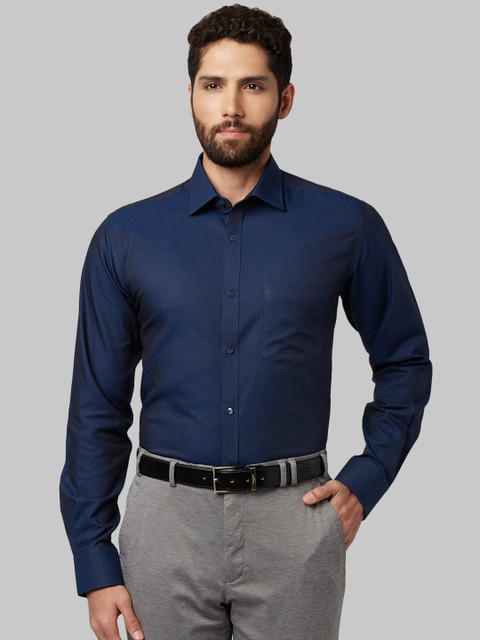 

Park Avenue Men Blue Slim Fit Solid Formal Shirt