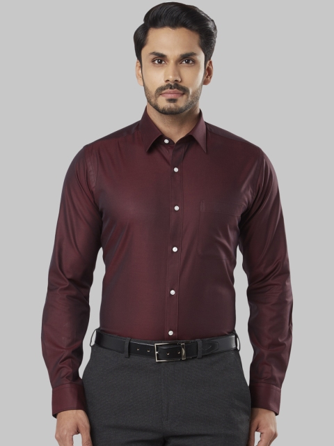 

Raymond Men Maroon Slim Fit Solid Formal Shirt