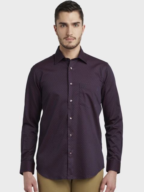 

ColorPlus Men Navy Blue & Red Tailored Fit Printed Casual Shirt
