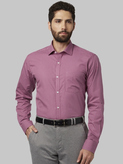 

Park Avenue Men Magenta Slim Fit Checked Formal Shirt