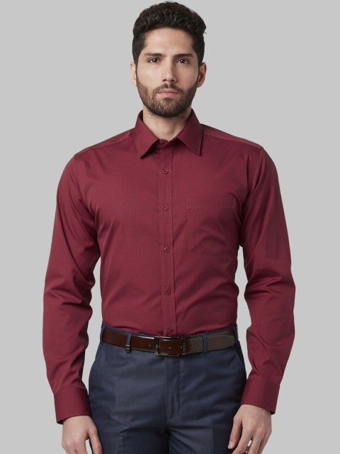 

Park Avenue Men Maroon Regular Fit Solid Formal Shirt