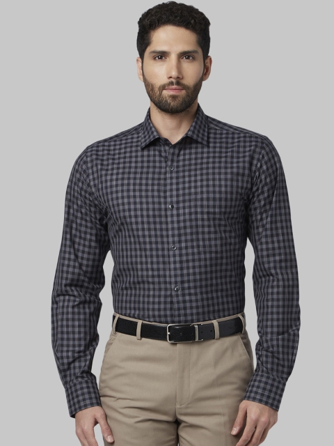 

Park Avenue Men Black Slim Fit Checked Formal Shirt