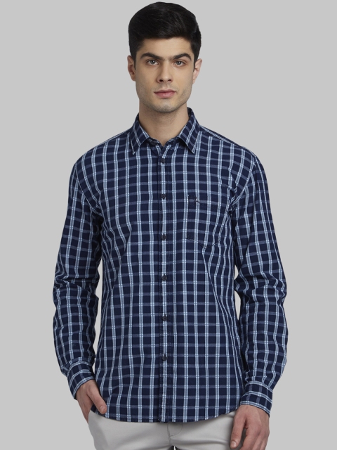 

Parx Men Blue Slim Fit Checked Casual Shirt