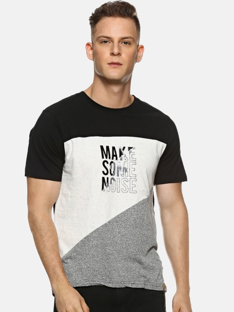 

Campus Sutra Men Black Colourblocked Round Neck T-shirt