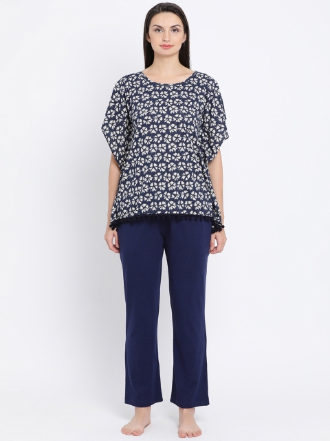 

Clovia Women Blue Printed Night suit LS0368A08XL