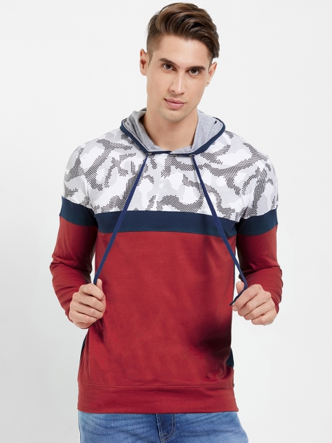 

Maniac Men White & Navy Blue Printed Hooded Sweatshirt