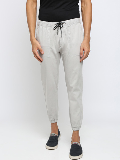 

Breakbounce Men Grey Solid Slim-Fit Joggers