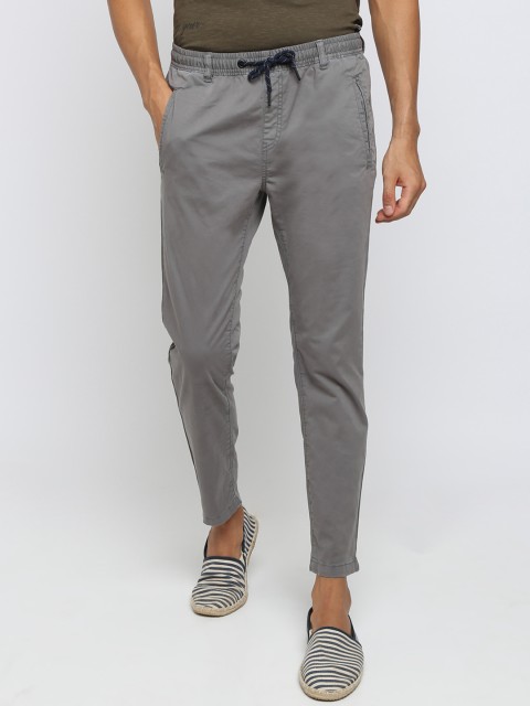 

Breakbounce Men Grey Tapered Fit Solid Regular Trousers