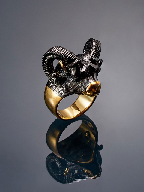 

shaze Women Black & Gold-Toned Finger Ring