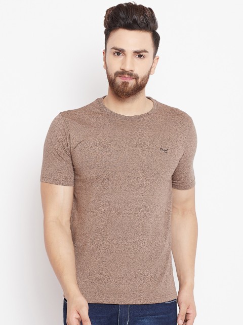 

Okane Men Tan Brown Solid Round Neck T-shirt