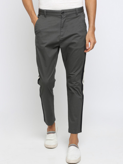 

Breakbounce Men Grey Tapered Fit Solid Regular Trousers