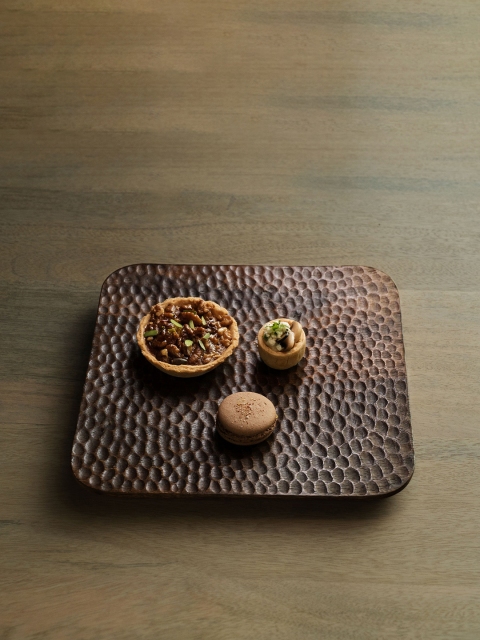 

ellementry Brown Textured Wooden Platter