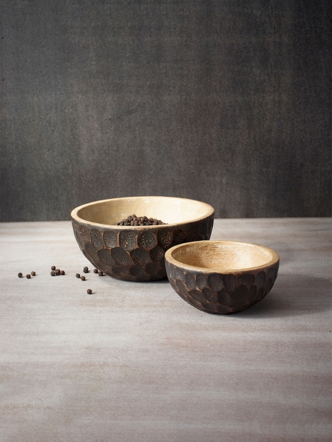 

ellementry Black 2-Pieces Printed Wood Bowls Set
