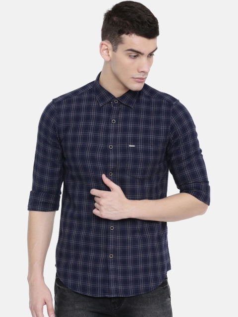 

IMYOUNG Men Blue & Grey Slim Fit Checked Casual Shirt