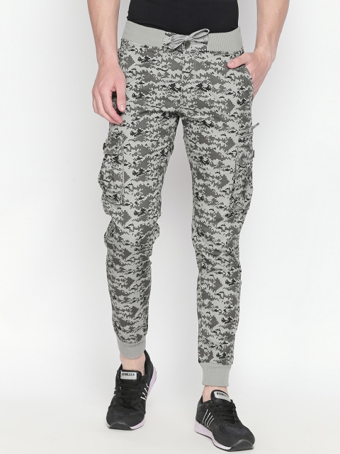 

beevee Men Grey Regular Fit Printed Regular Trousers