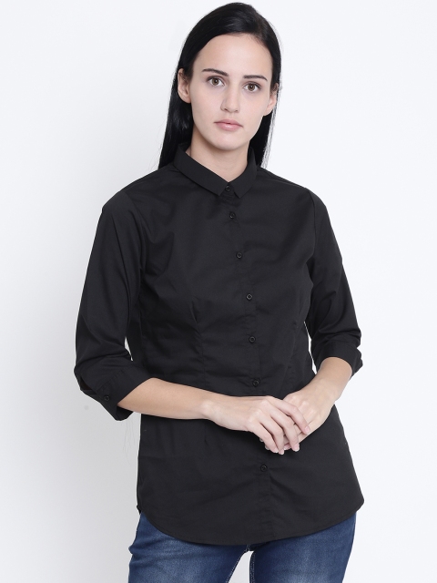 

Crimsoune Club Women Black Slim Fit Solid Casual Shirt